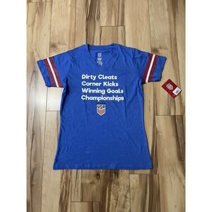 USA Soccer World Cup USWNT Dirty Cleats Champions T-Shirt Girls Youth XL 18-20